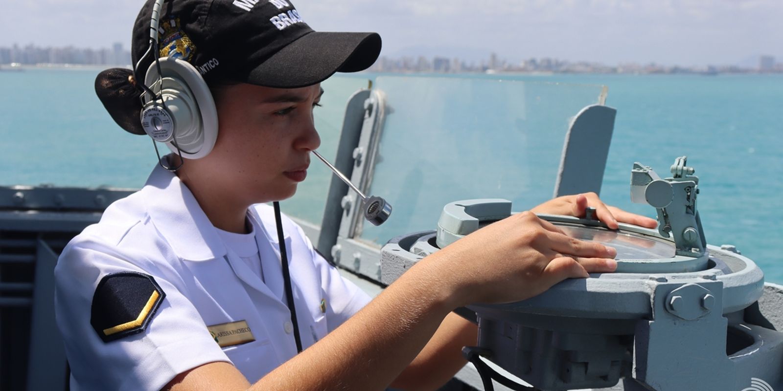 Voluntárias ingressam no serviço militar inicial feminino